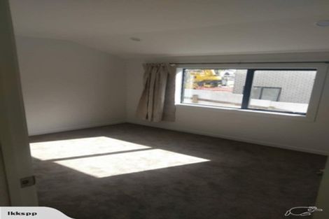 Photo of property in 1554a Great North Road, Waterview, Auckland, 1026