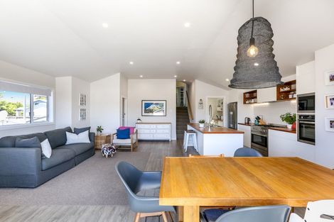 Photo of property in 39 Gaine Street, New Plymouth, 4310