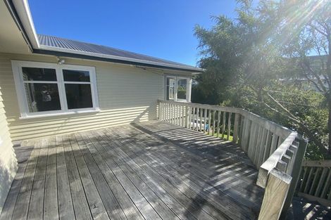 Photo of property in 11 Huia Street, Tawa, Wellington, 5028