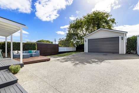 Photo of property in 25 Lambeth Road, Mount Eden, Auckland, 1041