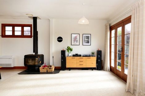 Photo of property in 17 Thackeray Street, Saint Andrews, 7988