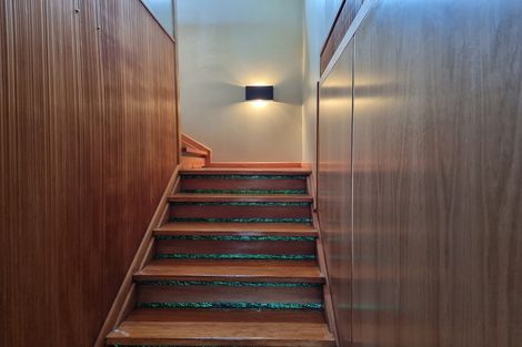 Photo of property in 10 Mona Avenue, Mangere Bridge, Auckland, 2022