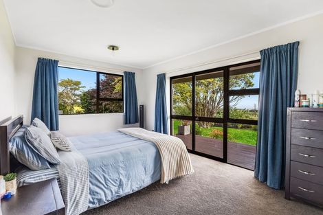Photo of property in 1459 Carrington Road, Hurworth, New Plymouth, 4371
