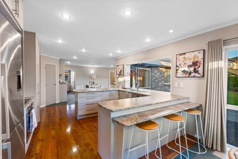Photo of property in 12 Suncrest Drive, West Harbour, Auckland, 0618
