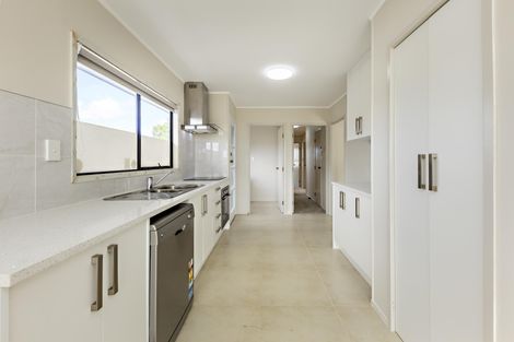 Photo of property in 26 Secretariat Place, Randwick Park, Auckland, 2105