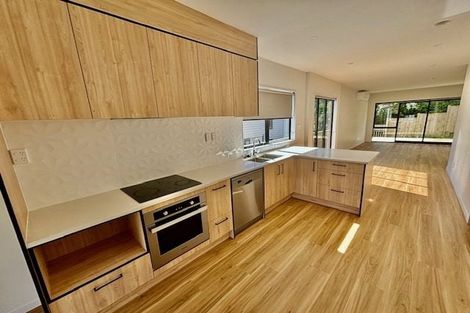 Photo of property in 6 Korokio Lane, Henderson, Auckland, 0612