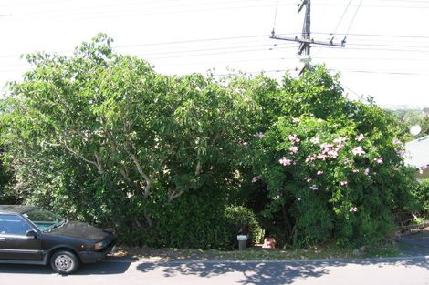 Photo of property in 1/813 East Coast Road, Northcross, Auckland, 0630