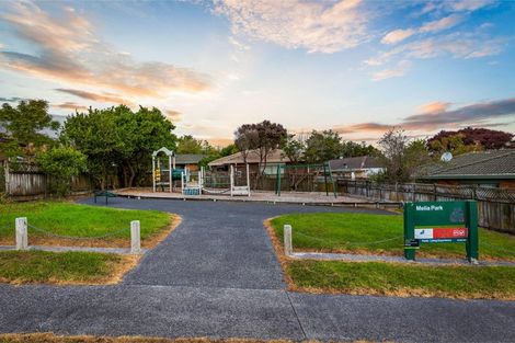 Photo of property in 13 Ginders Drive, Massey, Auckland, 0614