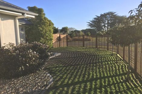 Photo of property in 32 Kotuku Crescent, Woolston, Christchurch, 8023