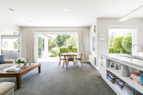 Photo of property in 82 Rochfort Road, Havelock North, 4130