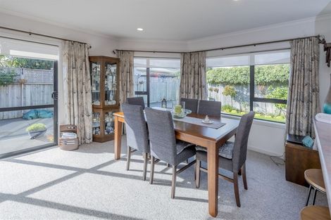 Photo of property in 23b Queenwood Road, Levin, 5510