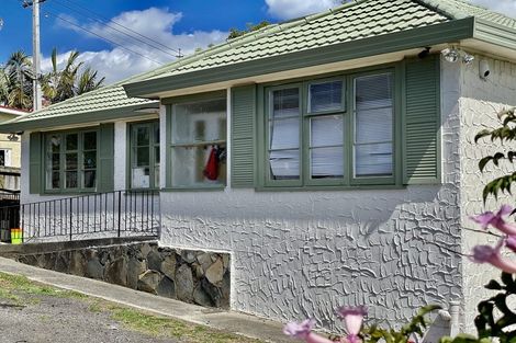 Photo of property in 76 Verran Road, Birkdale, Auckland, 0626