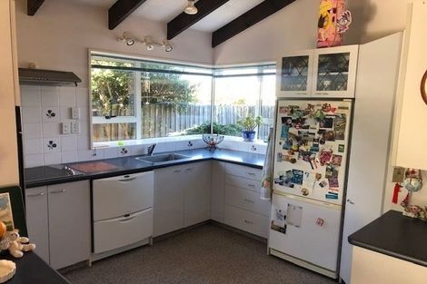 Photo of property in 290b Lake Terrace Road, Shirley, Christchurch, 8061