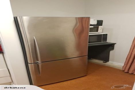 Photo of property in 38 Pitau Road, Mount Maunganui, 3116