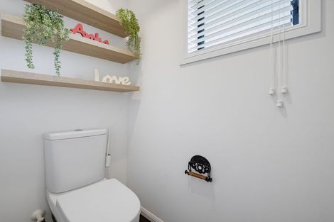 Photo of property in 129 Burns Street, Leamington, Cambridge, 3432