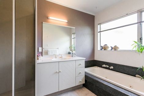 Photo of property in 3 Hyatt Grove, Greenmeadows, Napier, 4112