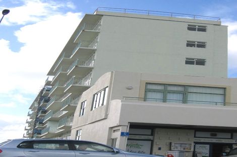 Photo of property in Gateway Apartments, 19 Maida Vale Road, Roseneath, Wellington, 6011