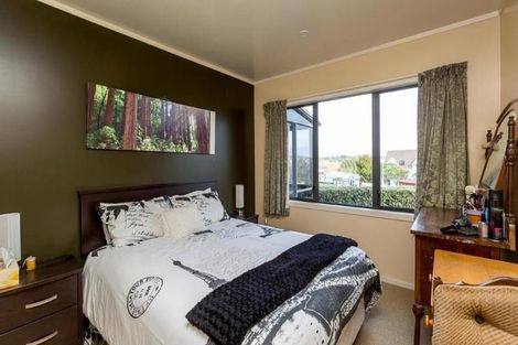Photo of property in 81a Oranga Street, Westown, New Plymouth, 4310