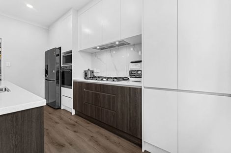 Photo of property in 16 Skiffington Road, Pokeno, 2402