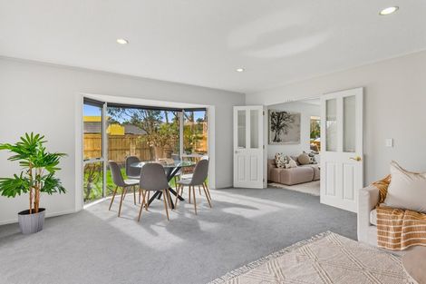 Photo of property in 2 Leigh Place, Paraparaumu Beach, Paraparaumu, 5032