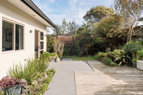 Photo of property in 47 Oteki Park Drive, Welcome Bay, Tauranga, 3112