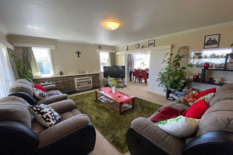 Photo of property in 23 Stirling Crescent, Hokowhitu, Palmerston North, 4410