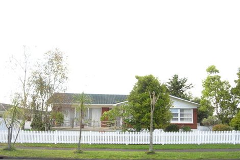 Photo of property in 68 Reeves Road, Pakuranga Heights, Auckland, 2010