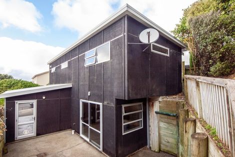 Photo of property in 40 Erlestoke Crescent, Churton Park, Wellington, 6037