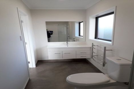 Photo of property in 16 Piripono Crescent, Pukekohe, 2120