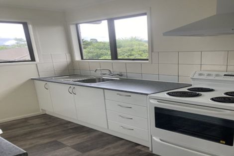 Photo of property in 2/67 Sunvue Road, Glen Eden, Auckland, 0602