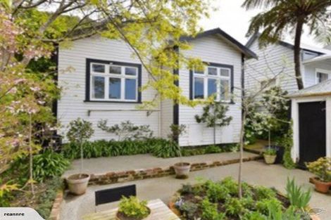 Photo of property in 6 Barton Terrace, Thorndon, Wellington, 6011