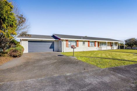 Photo of property in 65 Murray Avenue, Hawera, 4610