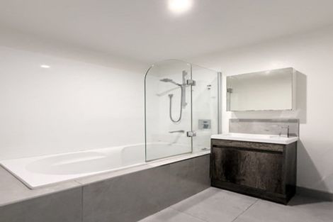 Photo of property in 6 Riroriro Close, Papakura, 2110