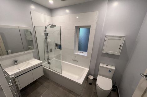 Photo of property in 162 Sutherland Road, Lyall Bay, Wellington, 6022