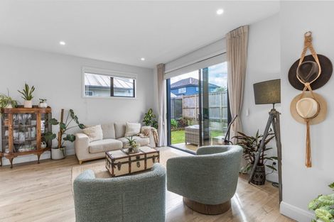 Photo of property in 30 Anchorage Drive, Karaka, Papakura, 2113