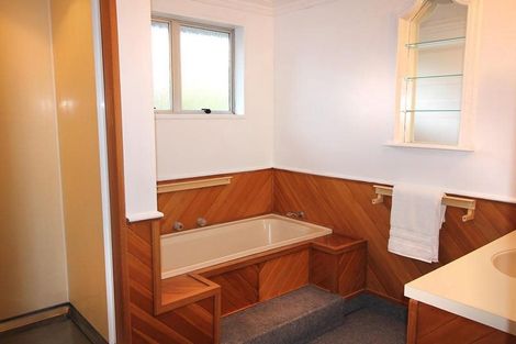 Photo of property in 55 Kinmont Crescent, Kinmont Park, Mosgiel, 9024