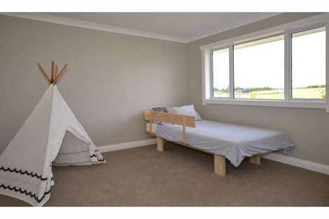 Photo of property in 4 Fernbird Grove, Kerikeri, 0294