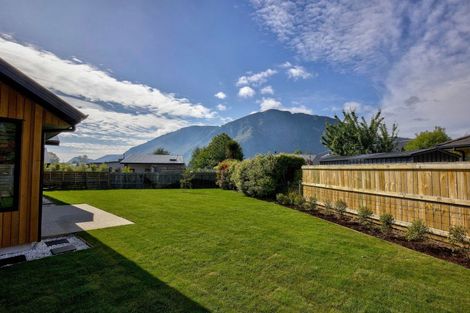 Photo of property in 9 Morepork Way, Arthurs Point, Queenstown, 9371