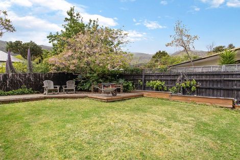 Photo of property in 21 Martindales Road, Heathcote Valley, Christchurch, 8022