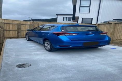 Photo of property in 28b Collins Avenue, Tawa, Wellington, 5028