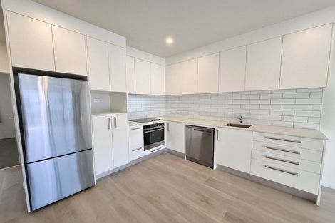 Photo of property in 102/2a Matatiki Street, Northcote, Auckland, 0627