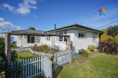 Photo of property in 37 Papatotara Road, Tuatapere, 9620