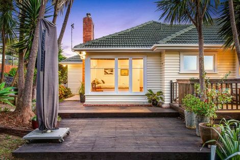 Photo of property in 235a Titirangi Road, Titirangi, Auckland, 0604