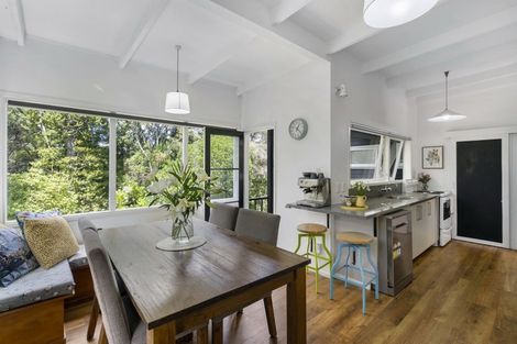 Photo of property in 92 Park Hill Road, Birkenhead, Auckland, 0626