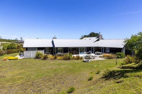 Photo of property in 146 Highland Drive, Acacia Bay, Taupo, 3385