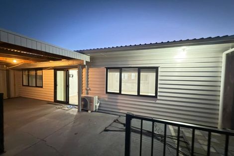 Photo of property in 4 Syntax Place, Conifer Grove, Takanini, 2112