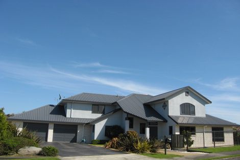Photo of property in 2 Rotokare Crescent, Whalers Gate, New Plymouth, 4310