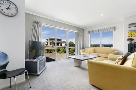 Photo of property in 50 Loch Views Road, Acacia Bay, Taupo, 3385
