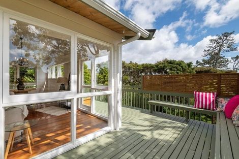 Photo of property in 7 Tranquil Glade, Hillcrest, Auckland, 0627