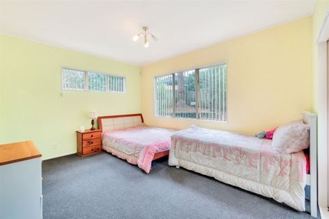 Photo of property in 38 San Valentino Drive, Henderson, Auckland, 0612